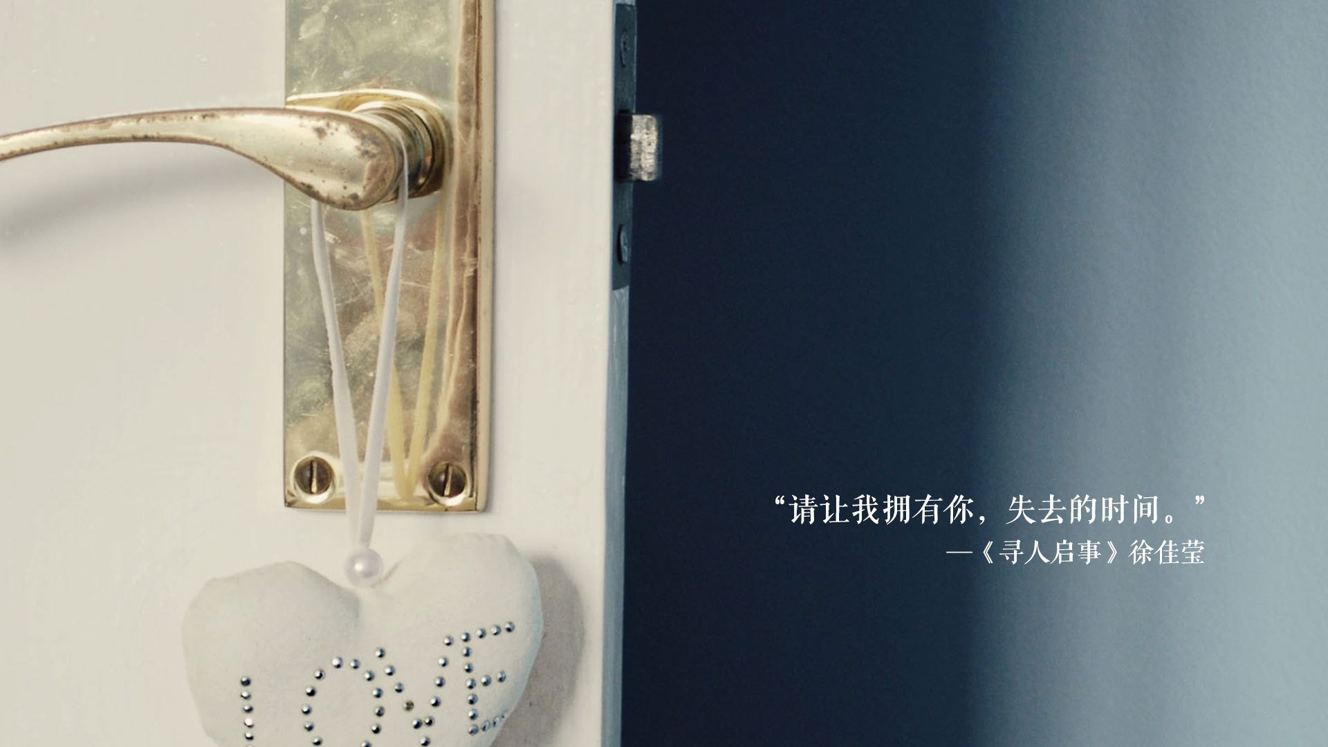 “青少年足球比赛引入AI裁判，提升公平公正”，青少年足球大赛