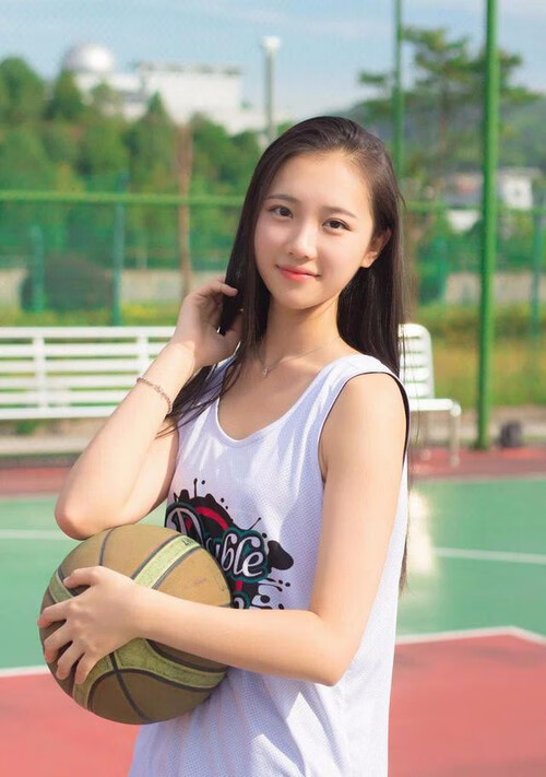 关键封盖：李磊封堵上海队最后一攻，场面沸腾！，李磊 上海